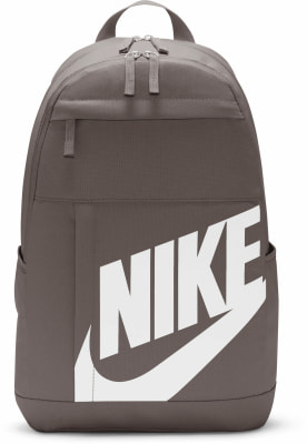 Grauer Nike Rucksack mit großem weißem Logo und Fronttasche. Grauer Nike Rucksack mit großem weißem Logo und Fronttasche.