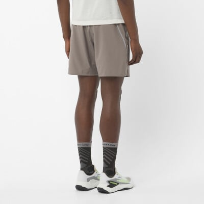 Salomon SHKout Core Stellar 7'' Laufshorts Salomon SHKout Core Stellar 7'' Laufshorts