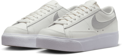 Nike Dám. voïnočasová obuv W Blazer Low Platform veï. US