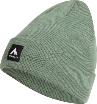 Grüne Strickmütze mit schwarzem McKinley-Logo-Patch.