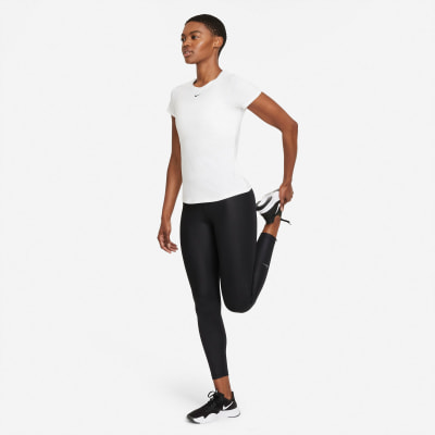 Nike Dri-FIT One Slim női póló