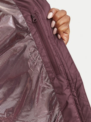 Detail des Jackeninnenfutters mit reflektierendem Muster und Reißverschluss. Detail des Jackeninnenfutters mit reflektierendem Muster und Reißverschluss.