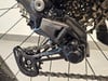 Shimano Deore Schaltwerk mit Kette und Kassette.