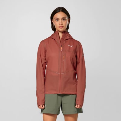 Salewa Pedroc 2 Powertex 2.5 Light Hardshelljacke mit Kapuze Salewa Pedroc 2 Powertex 2.5 Light Hardshelljacke mit Kapuze