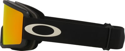 Oakley Skibrille mit orange verspiegelter Scheibe und schwarzem Band. Oakley Skibrille mit orange verspiegelter Scheibe und schwarzem Band.