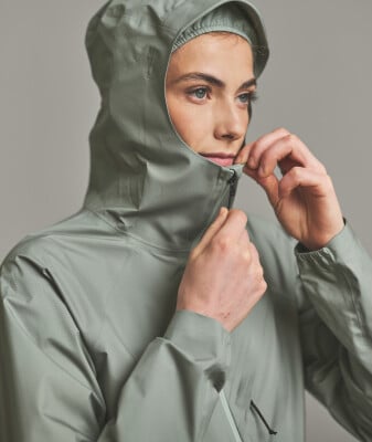 Ortovox Trace 2.5L Hardshelljacke mit Kapuze