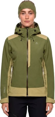 Grüne Damenjacke mit beigen Einsätzen und Kapuze, dazu ein Stirnband. Grüne Damenjacke mit beigen Einsätzen und Kapuze, dazu ein Stirnband.