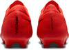Rote Nike Mercurial Vapor Fußballschuhe mit schwarzem Logo und Schriftzug.