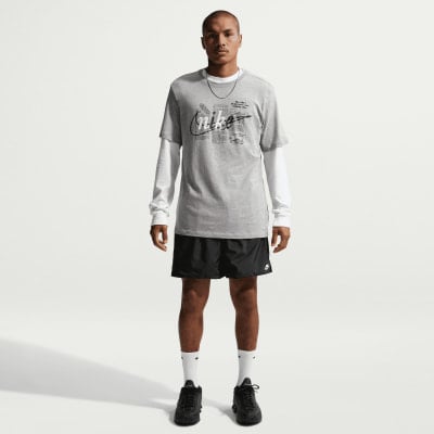 Nike Sportswear Celebrate T-Shirt Nike Sportswear Celebrate T-Shirt