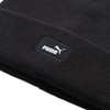 Schwarze Puma-Mütze mit weißem Logo auf schwarzem Etikett.