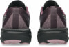 Rückansicht von dunkelvioletten Laufschuhen mit rosa Akzenten.