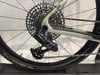 Eine SRAM CX Hinterradschaltwerk mit einer großen Kassette am Fahrrad.
