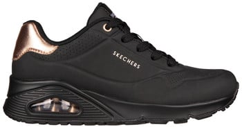 Fekete Skechers sportcipő rózsaarany részletekkel és légbetéttel az oldalsó talpban.