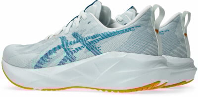 Asics Novablast 5 Laufschuhe