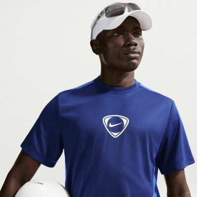 Nike Academy+ Fussballtrikot