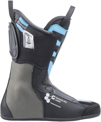 Skischuh mit blauen und schwarzen Details und Graphene Pro Lining Technologie. Skischuh mit blauen und schwarzen Details und Graphene Pro Lining Technologie.