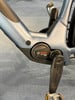 Detail eines E-Bikes mit Bosch Performance Line SX Motor.