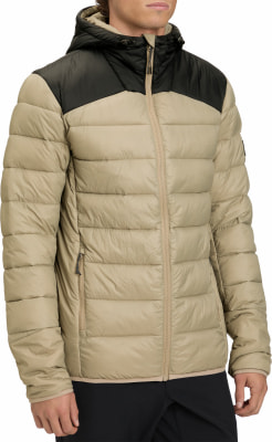 Pánska béžová páperová bunda s čiernou kapucňou a farebným panelom na ramenách. Pánska béžová páperová bunda s čiernou kapucňou a farebným panelom na ramenách.