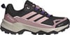 Adidas Terrex Damensneaker für Outdoor-Aktivitäten mit Gore-Tex, in Rosa und Beige.