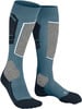 Blaue Skisocken mit grauen und schwarzen Details für Halt und Dämpfung.