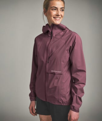 Ortovox Trace 2.5L Hardshelljacke mit Kapuze