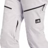 Detail einer Skihose mit schwarzen Reißverschlüssen und Markenlogo.