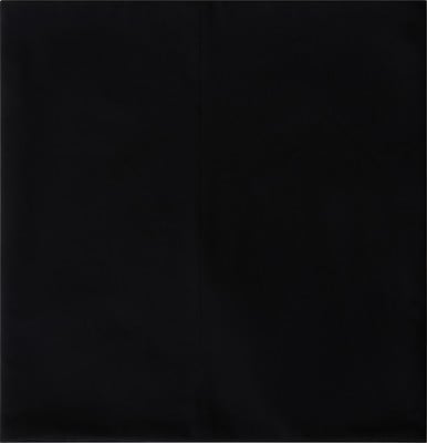 Schwarzer Stoff mit feinem Rippenmuster, gleichmäßig beleuchtet. Schwarzer Stoff mit feinem Rippenmuster, gleichmäßig beleuchtet.