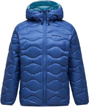 Blaue Daunenjacke mit Kapuze und Wellensteppung.