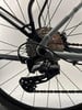 Shimano GRX Schaltwerk am Fahrrad mit Kassette und Kette.