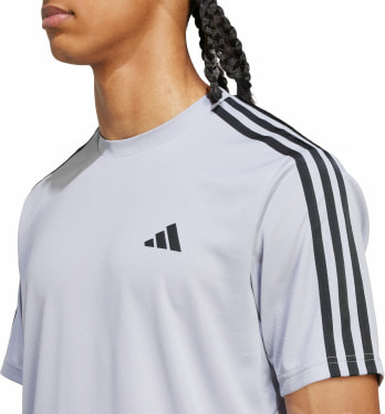 Train Essentials 3-Streifen T-Shirt