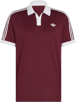 Burgunderrotes Adidas Poloshirt mit weißem Kragen und Ärmelstreifen.