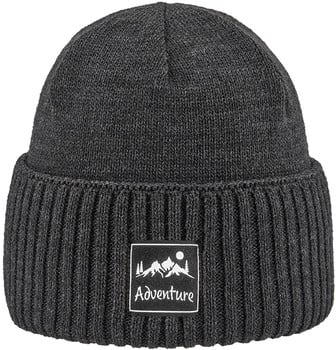 Dunkelgraue Strickmütze mit Berg-Logo und dem Schriftzug Adventure.