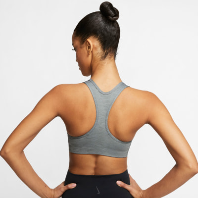 Nike Swoosh Medium sportmelltartó