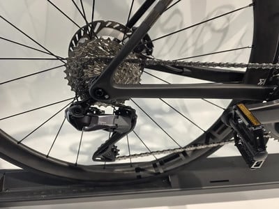 Shimano Ultegra Fahrrad-Schaltwerk mit Kassette und Kette. Shimano Ultegra Fahrrad-Schaltwerk mit Kassette und Kette.