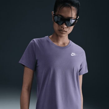 Nike Club Essentials T-Shirt