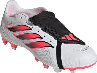 Weiße Adidas Predator Fußballschuhe mit rosa Streifen und schwarzer Abdeckung.