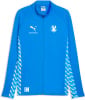 Eine blaue Puma-Jacke mit Intersport-Logo und Vereinswappen, mit weißen Streifen an den Ärmeln.