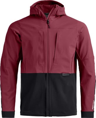 Eine zweifarbige Jacke in Bordeauxrot und Schwarz mit Kapuze und Reißverschluss. Eine zweifarbige Jacke in Bordeauxrot und Schwarz mit Kapuze und Reißverschluss.