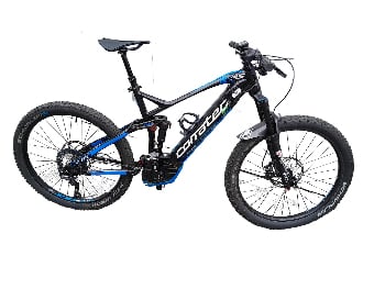 Ein vollgefedertes Mountainbike-Elektrofahrrad mit blauen Akzenten.