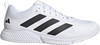 Weiße Adidas Tennisschuhe mit drei schwarzen Streifen und Logo an der Ferse.