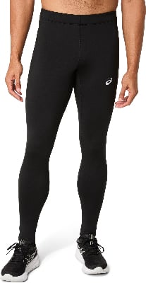 Ein Mann in schwarzen Laufleggings und Schuhen mit Asics-Logo. Ein Mann in schwarzen Laufleggings und Schuhen mit Asics-Logo.