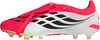Pinker Fußballschuh mit weißen und schwarzen Akzenten und transparenten Stollen.