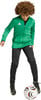 Junge in grüner Jacke und schwarzer Hose mit Fußball.