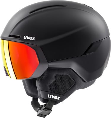 Schwarzer UVEX Skihelm mit integrierter roter Visierscheibe. Schwarzer UVEX Skihelm mit integrierter roter Visierscheibe.