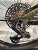 Detail des SRAM GX Schaltwerks an einem Mountainbike.
