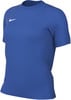 Blaues Nike T-Shirt mit kurzen Ärmeln und Logo auf der Brust.