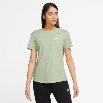 Nike Club Essentials T-Shirt