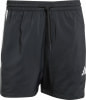 adidas Essentials 3-Streifen Chelsea 5-Inch Shorts