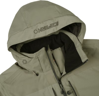 Grüne Kapuzenjacke mit ICEPEAK-Logo am Kragen.