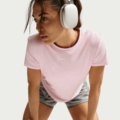 Nike One Classic T-Shirt Nike One Classic T-Shirt